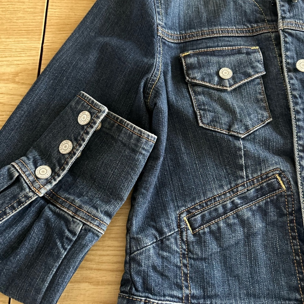 GAP WOMAN’S VINTAGE CROPPED DENIM COLLARLESS JACKET - Picture 7 of 9